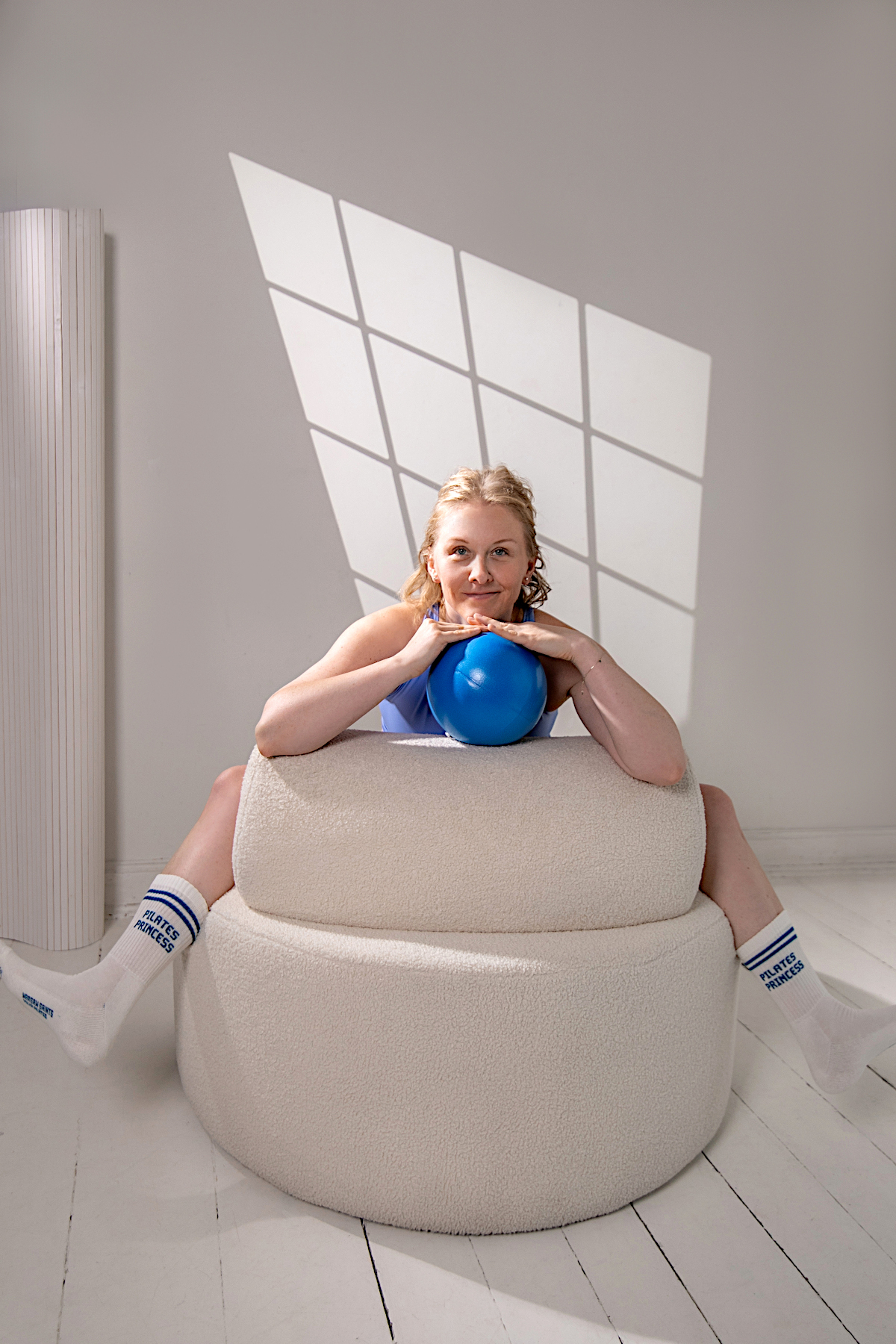 Pilates — spokojna praktyka w nowoczesnej przestrzeni